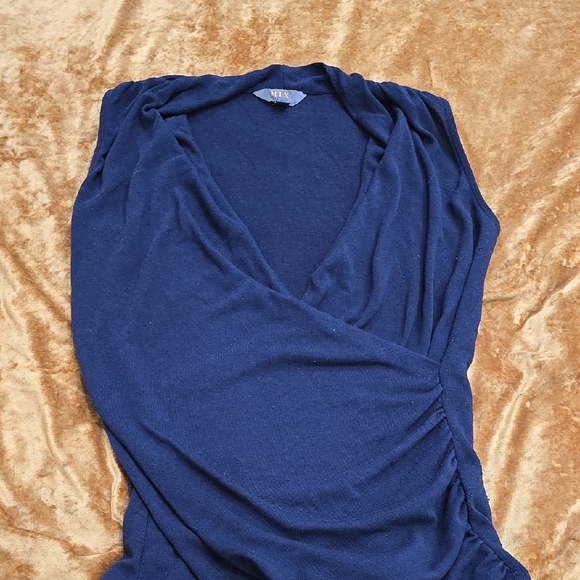 Elegant Blue Wrap Top Size M - Picture 9 of 9